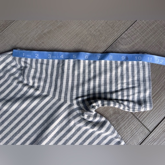 NWT Banana Republic Striped Half Sleeve Ribbed Top S Minimalist Everyday - Picture 6 of 7